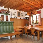 Landgasthof Spitzerwirt מלון 3*
