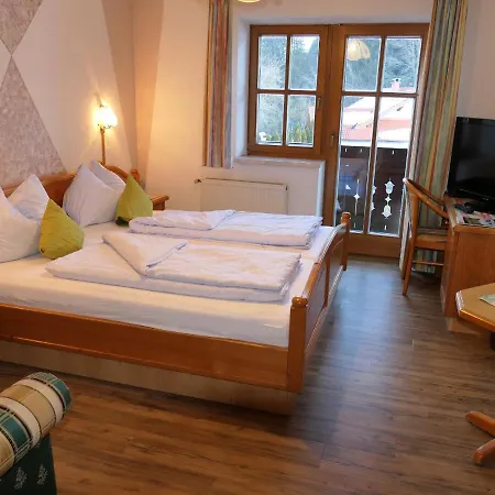 Landgasthof Spitzerwirt Hotel St. Georgen im Attergau