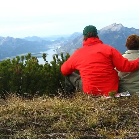 Szálloda Landgasthof Spitzerwirt Sankt Georgen im Attergau