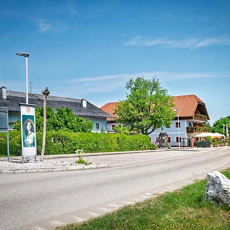 Landgasthof Spitzerwirt 호텔