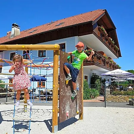 Landgasthof Spitzerwirt 호텔 3*