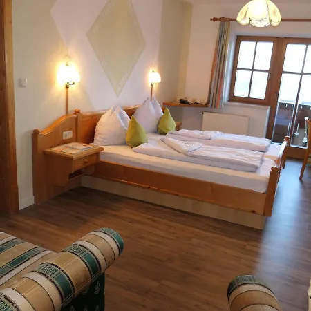 Landgasthof Spitzerwirt Hotel Sankt Georgen im Attergau